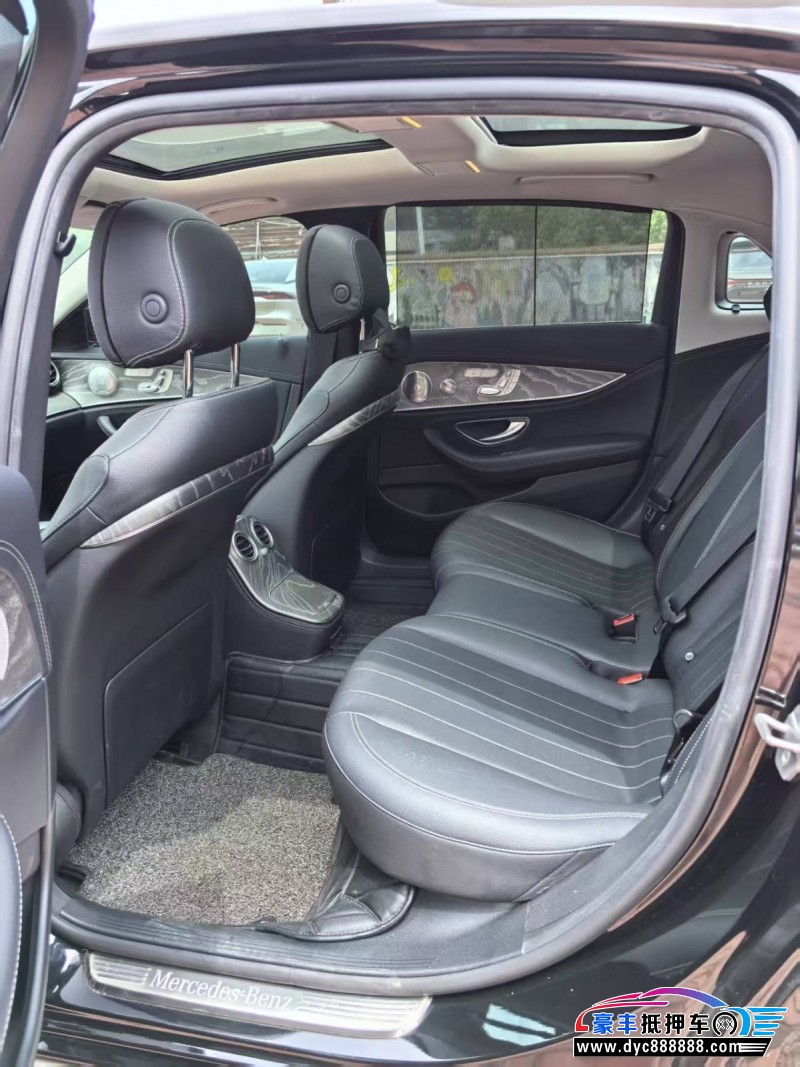 20年奔驰E轿车抵押车出售