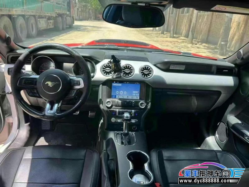 16年福特野马轿车抵押车出售