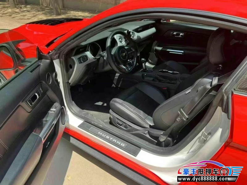 16年福特野马轿车抵押车出售