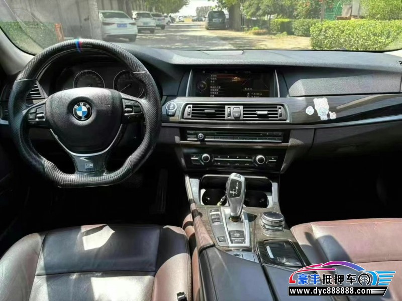 15年宝马5系轿车抵押车出售