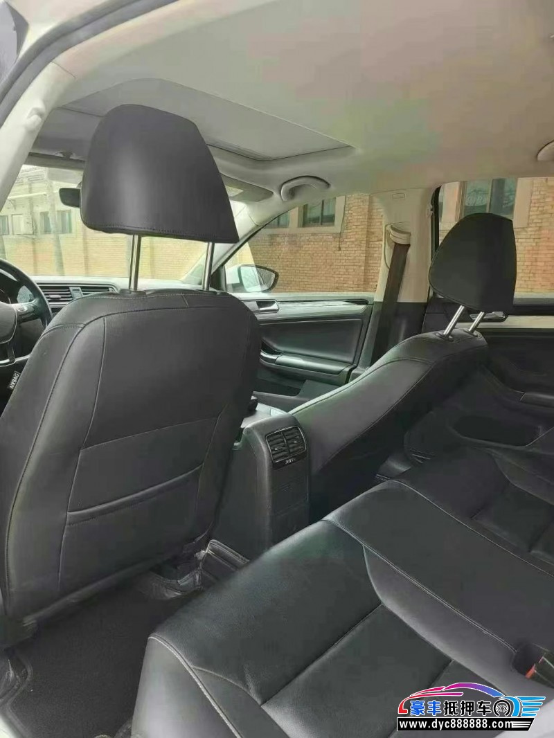 18年大众高尔夫轿车抵押车出售