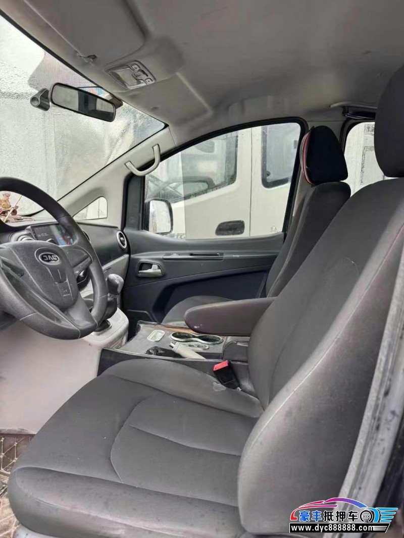 23年江淮瑞风M3轿车抵押车出售