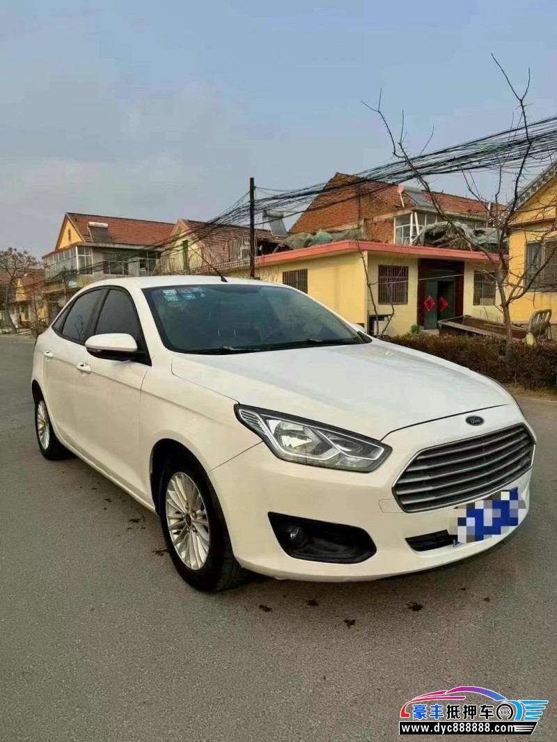 15年福特福睿斯轿车抵押车出售