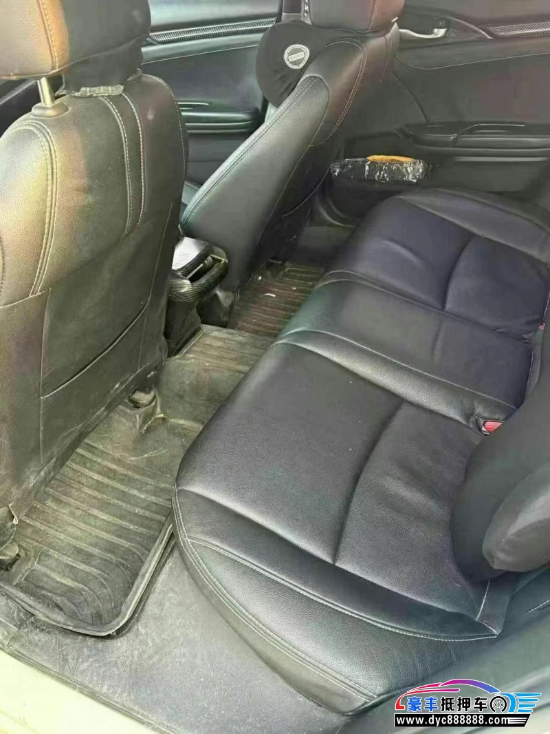 16年本田思域轿车抵押车出售