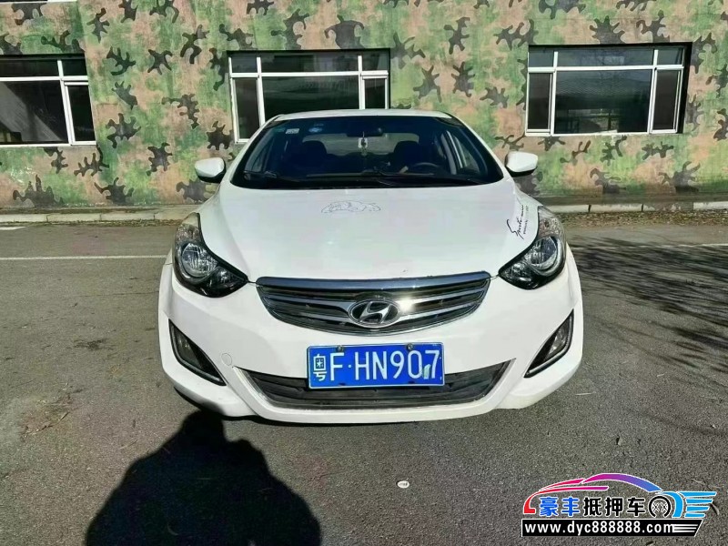 抵押车出售14年现代朗动轿车