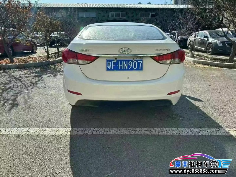 14年现代朗动轿车抵押车出售