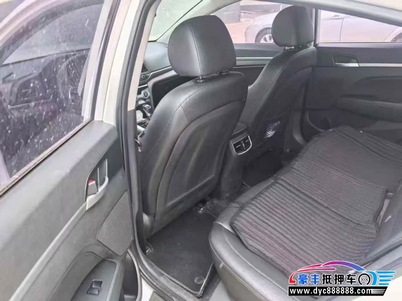 20年现代领动轿车抵押车出售