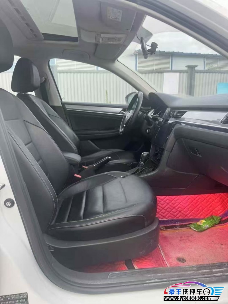 18年大众宝来轿车抵押车出售
