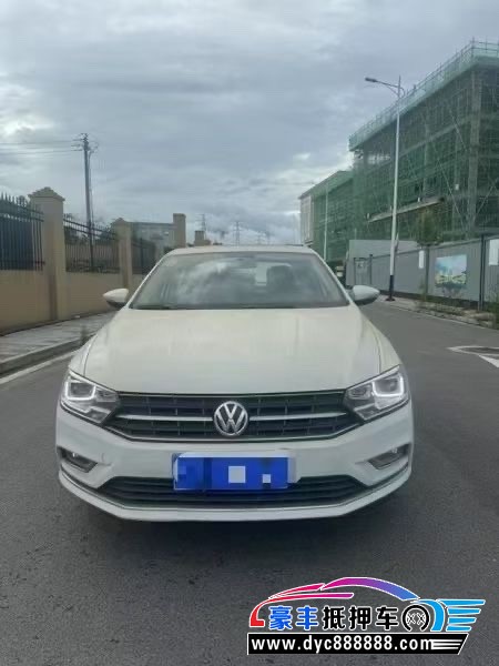 抵押车出售18年大众宝来轿车