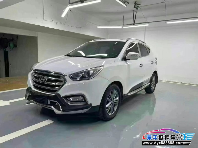 14年现代ix35轿车抵押车出售