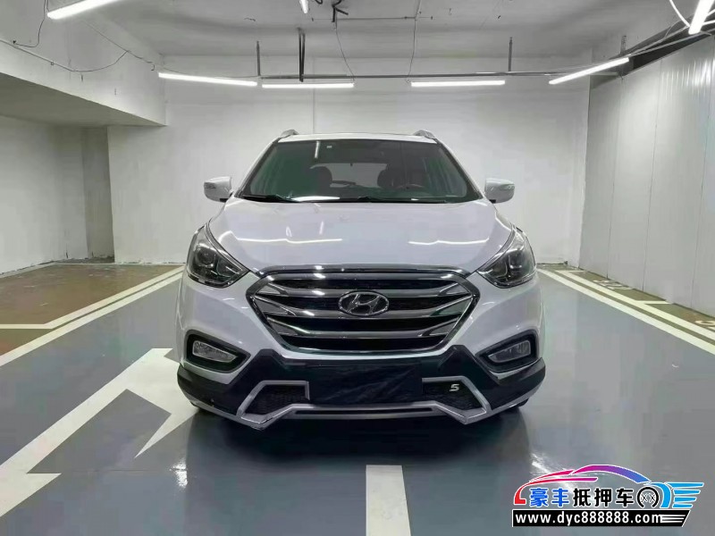 14年现代ix35轿车抵押车出售