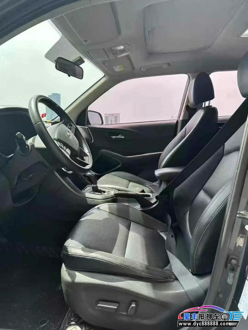 18年现代ix35轿车抵押车出售