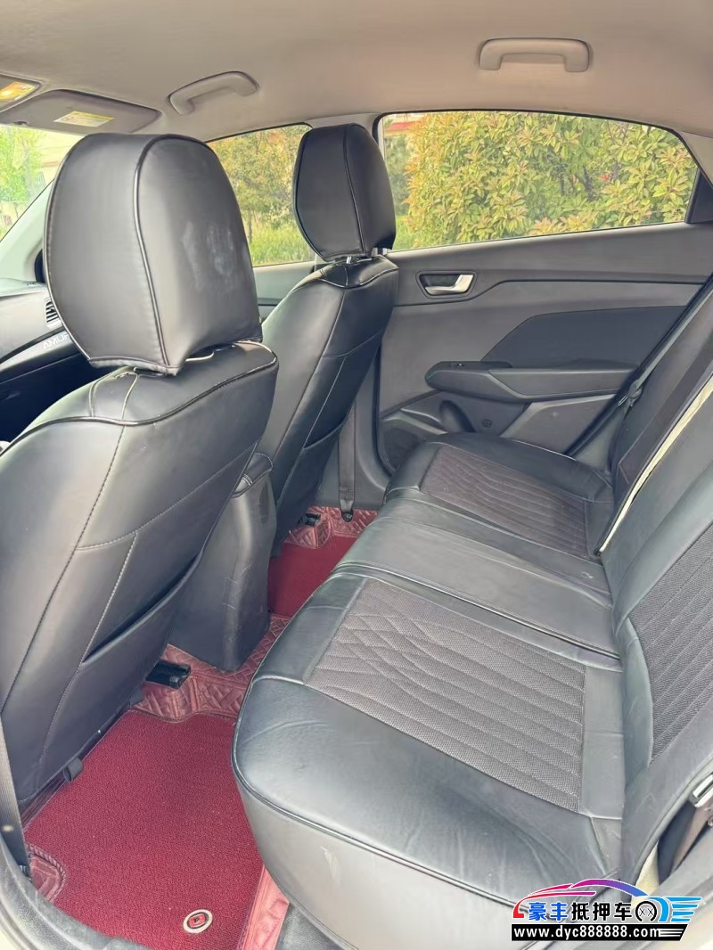 22年现代悦纳轿车抵押车出售