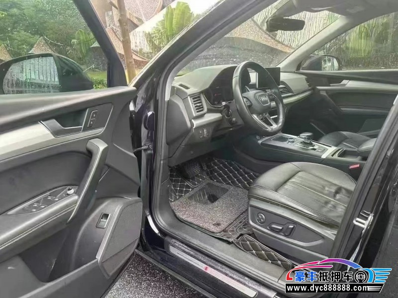 21年奥迪Q5轿车抵押车出售