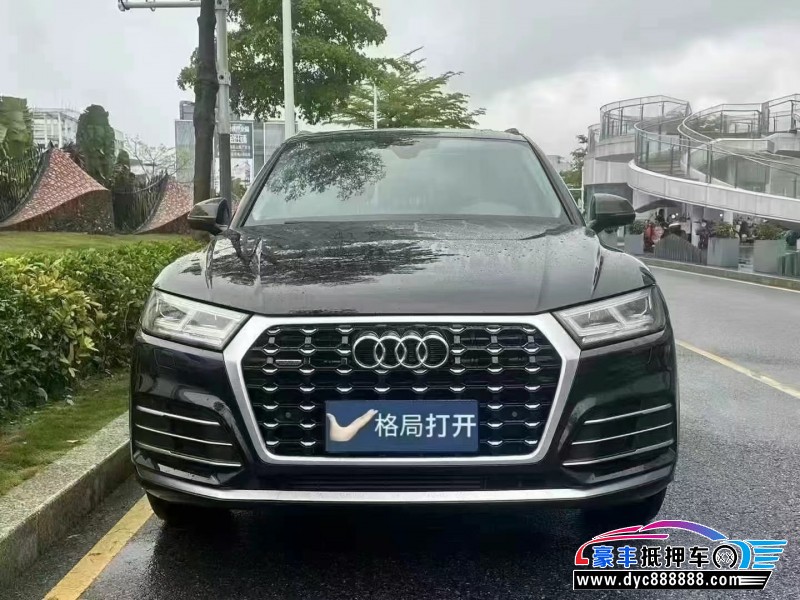 21年奥迪Q5轿车抵押车出售
