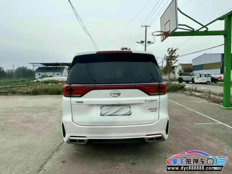 19年传祺M8轿车抵押车出售