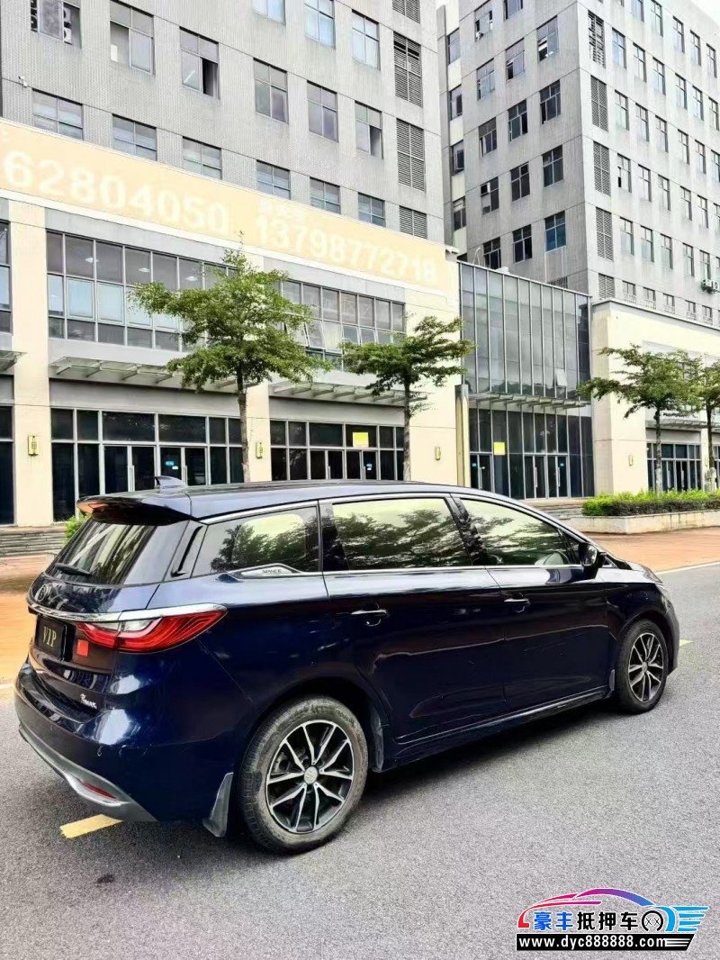 18年比亚迪宋轿车抵押车出售