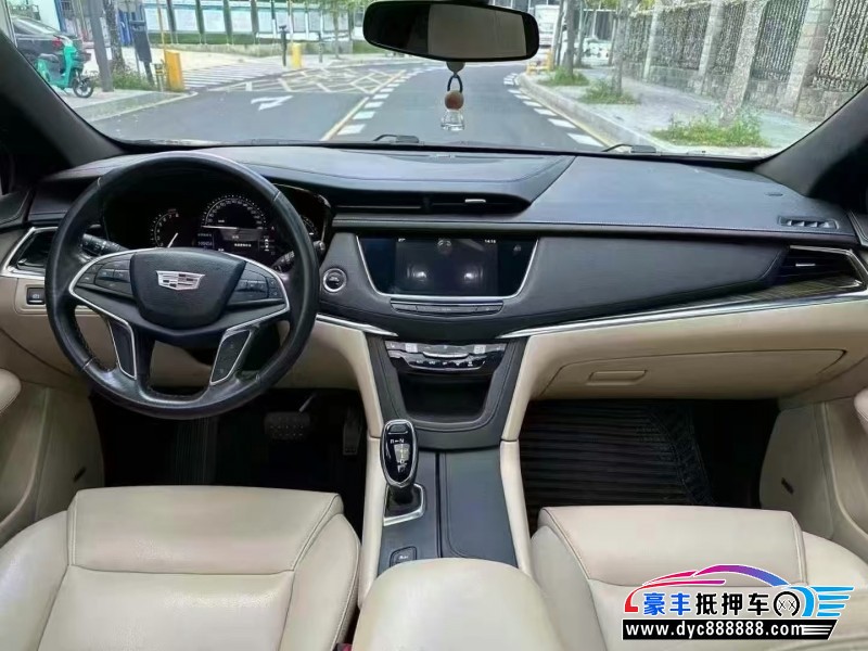 17年凯迪拉克XT5轿车抵押车出售
