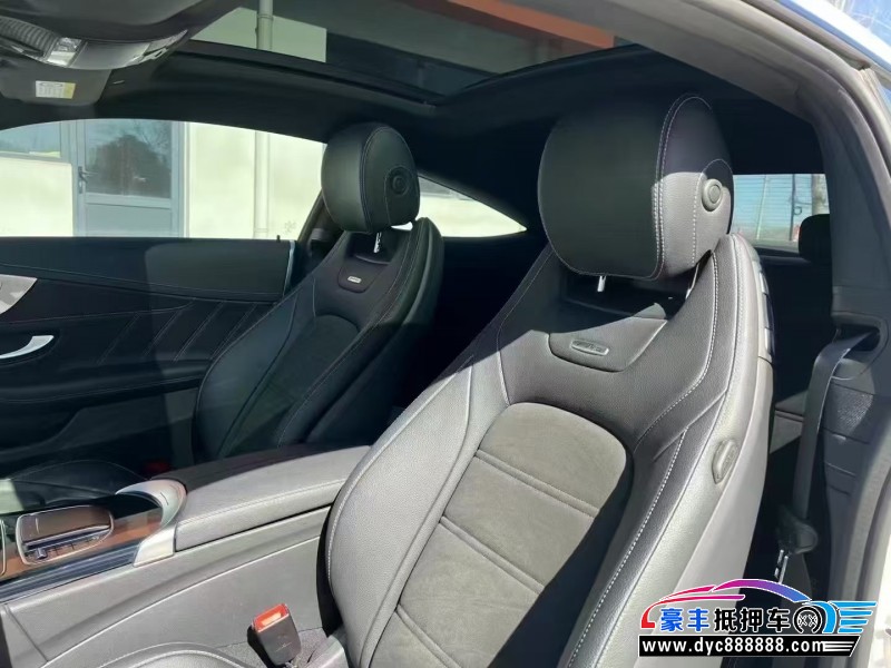 21年奔驰C轿车抵押车出售