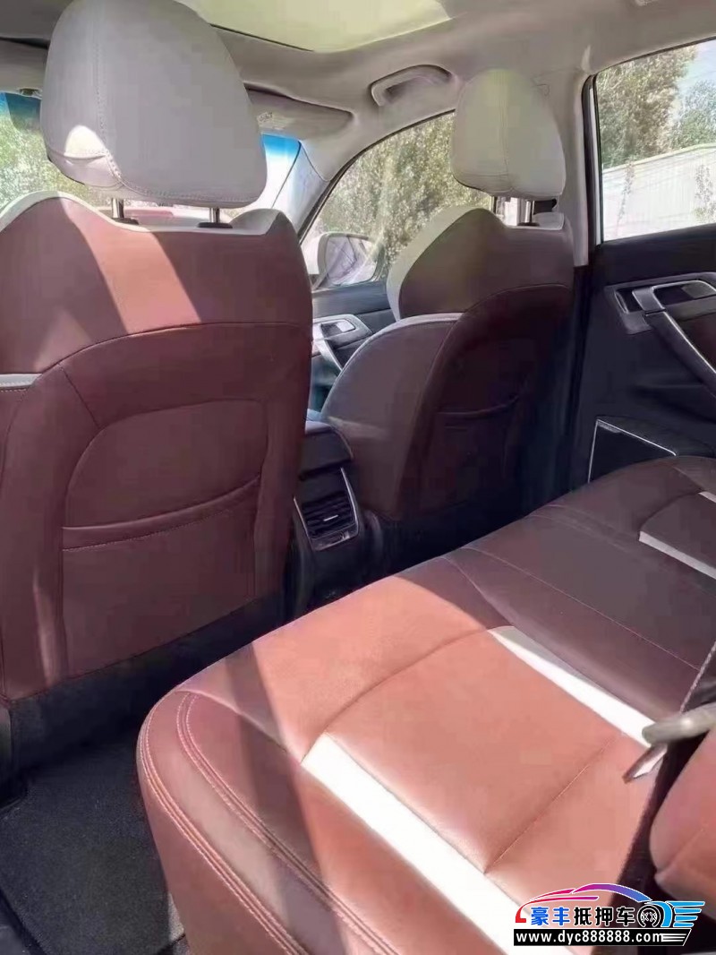 22年吉利博越轿车抵押车出售