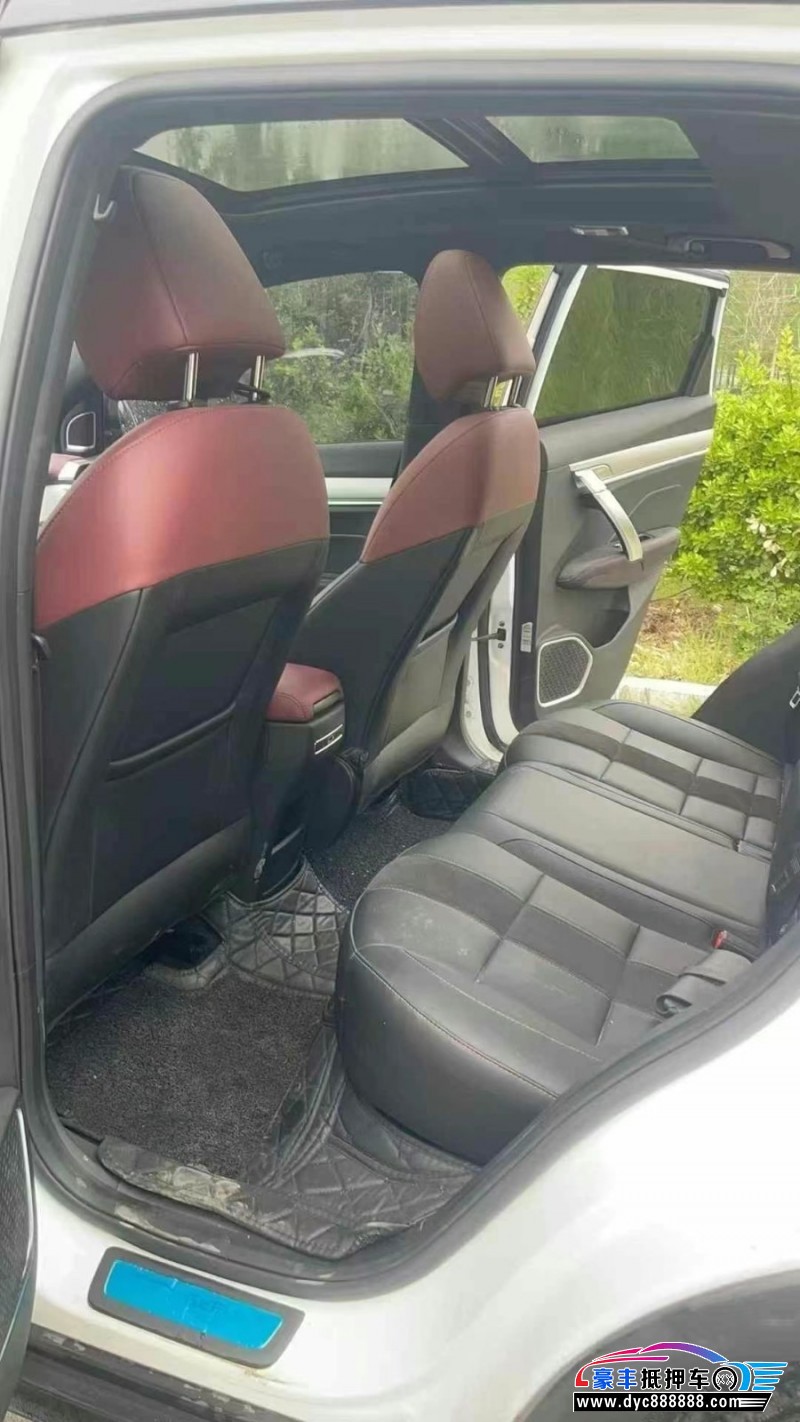 22年吉利缤越轿车抵押车出售