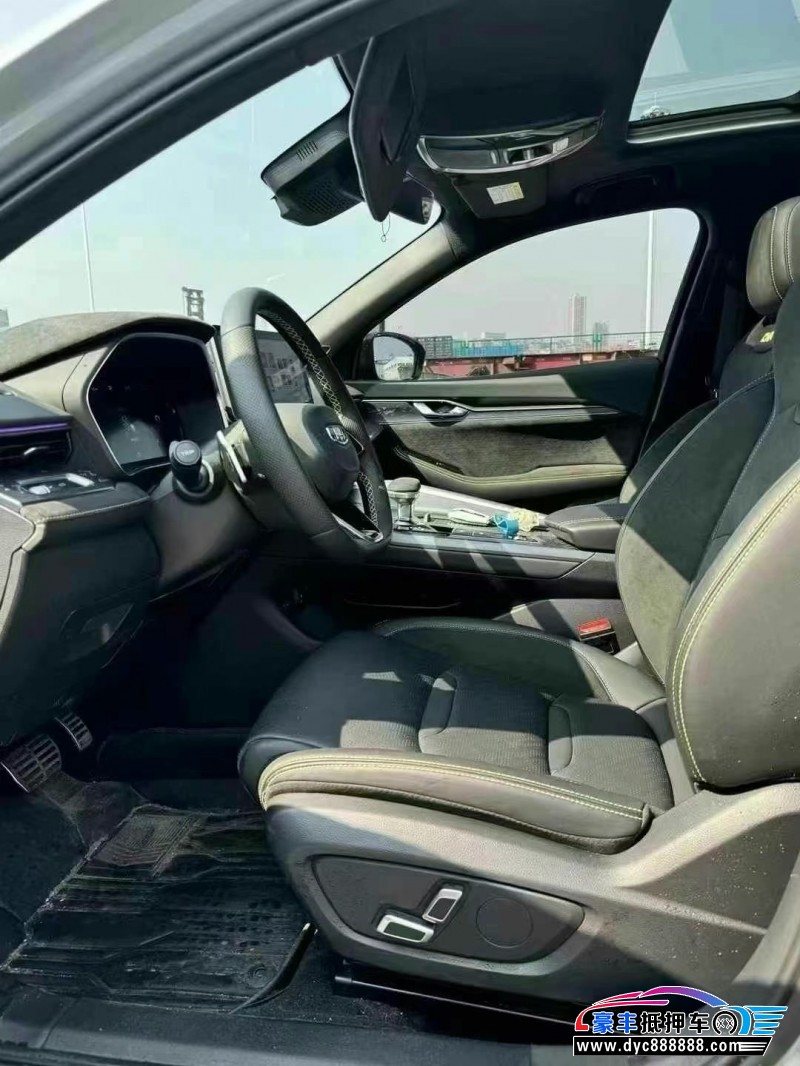 22年吉利星瑞轿车抵押车出售