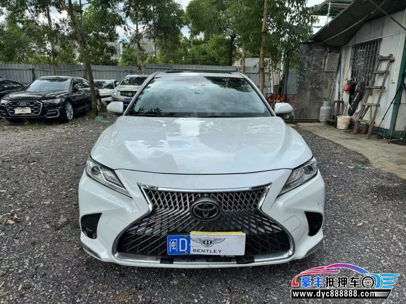 21年丰田凯美瑞轿车抵押车出售