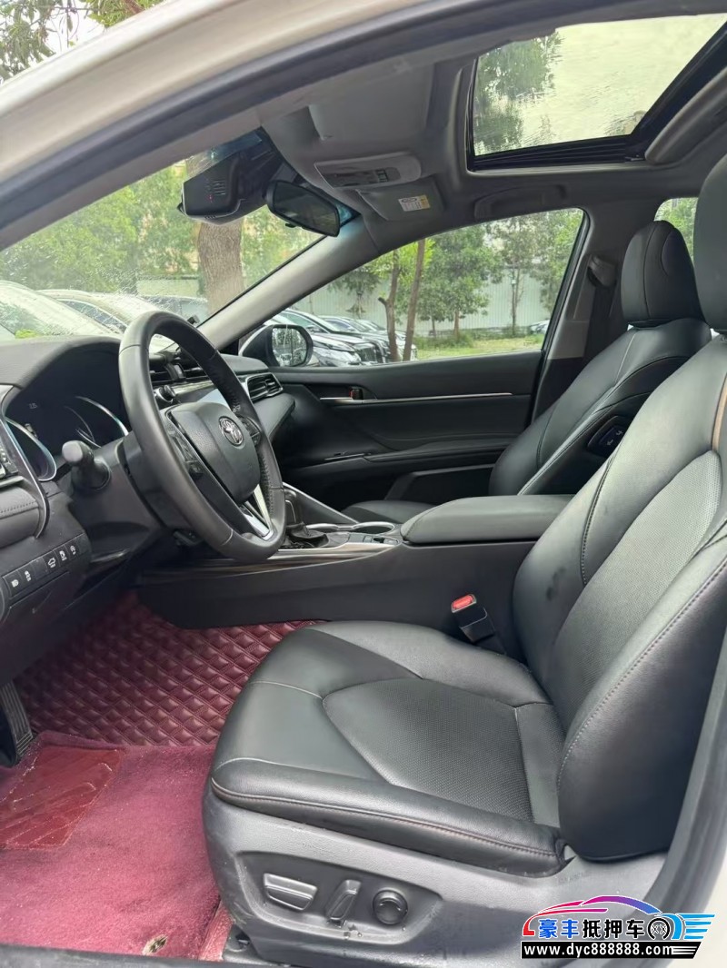 21年丰田凯美瑞轿车抵押车出售