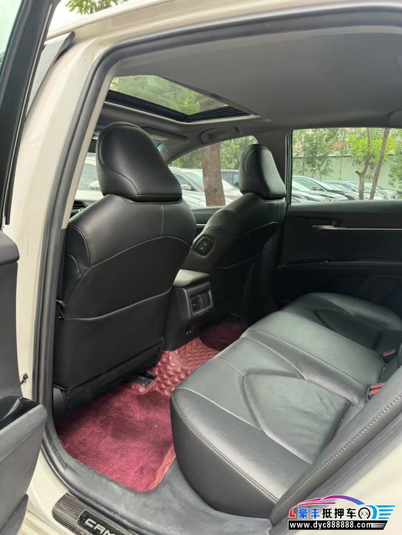 21年丰田凯美瑞轿车抵押车出售