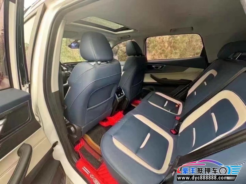 23年奇瑞瑞虎5x轿车抵押车出售