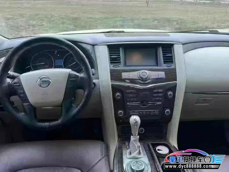 17年日产途乐轿车抵押车出售