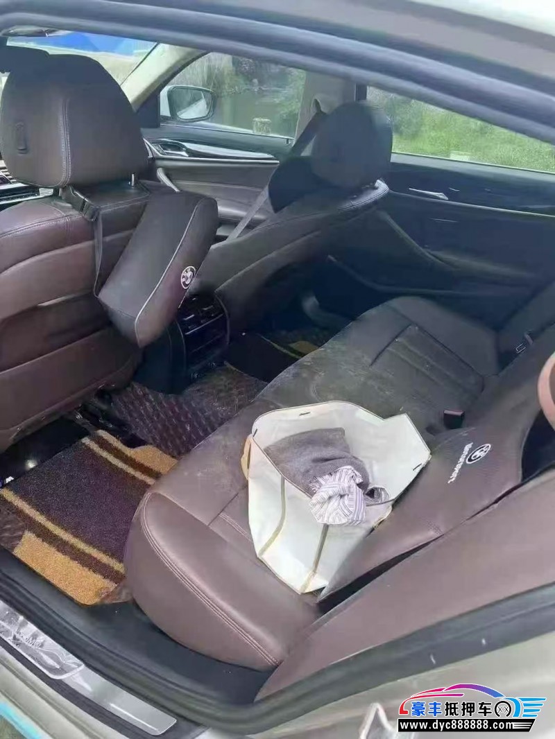 19年宝马5系轿车抵押车出售