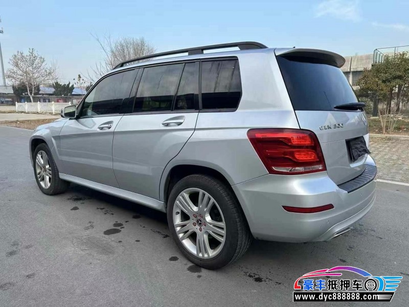 13年奔驰GLK轿车抵押车出售