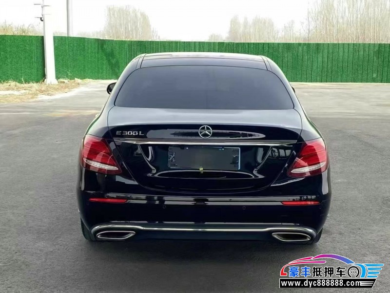 20年奔驰E轿车抵押车出售