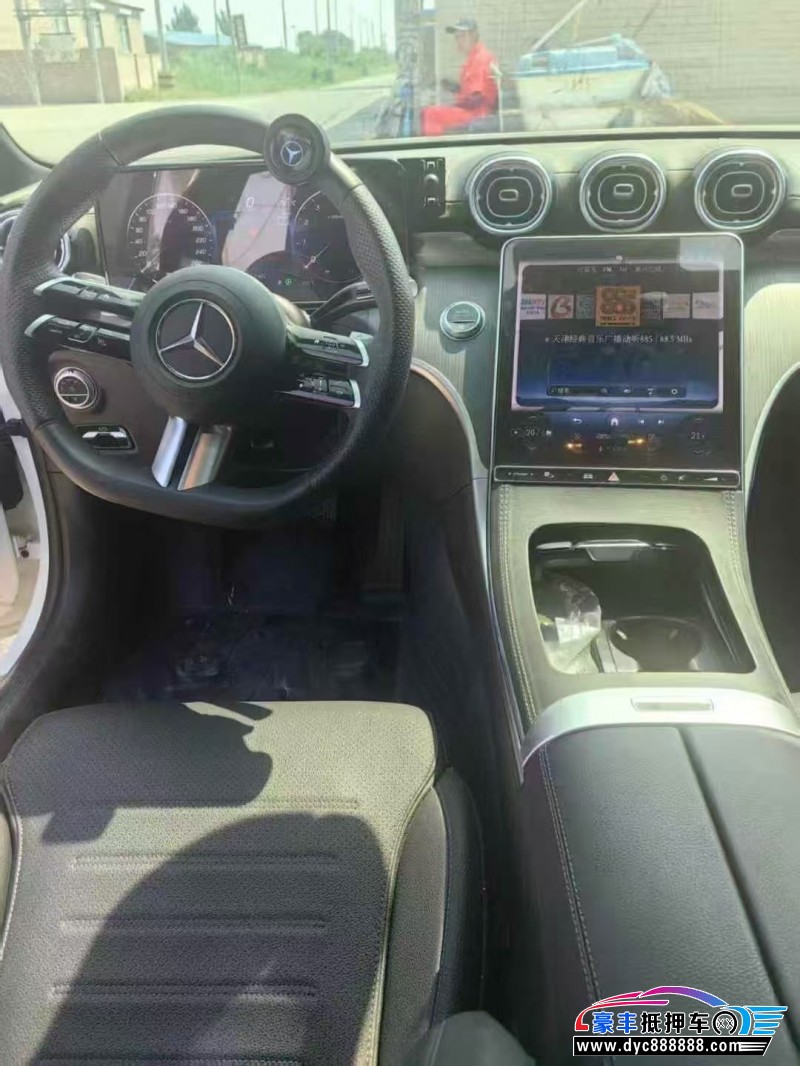 23年奔驰C轿车抵押车出售