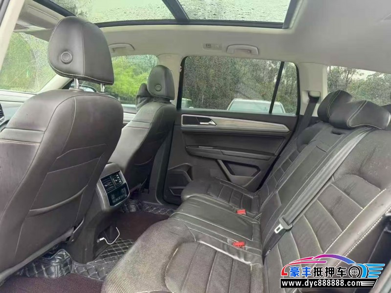 17年大众途昂轿车抵押车出售