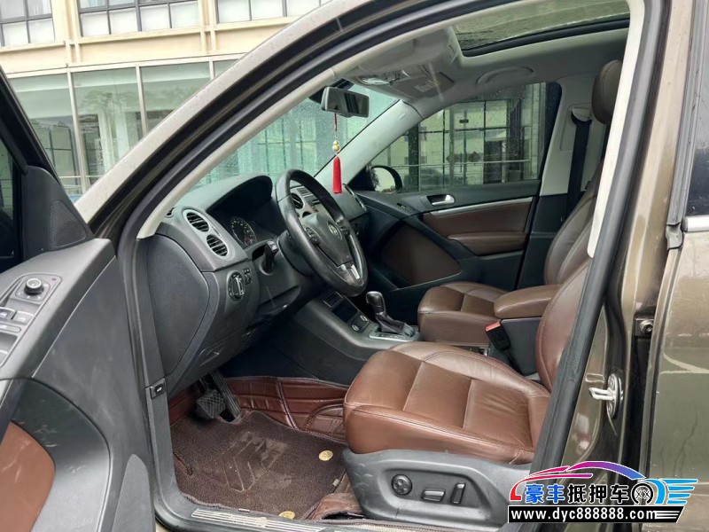 14年大众途观轿车抵押车出售