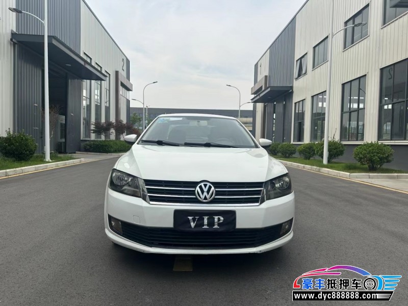 抵押车出售19年大众朗逸轿车