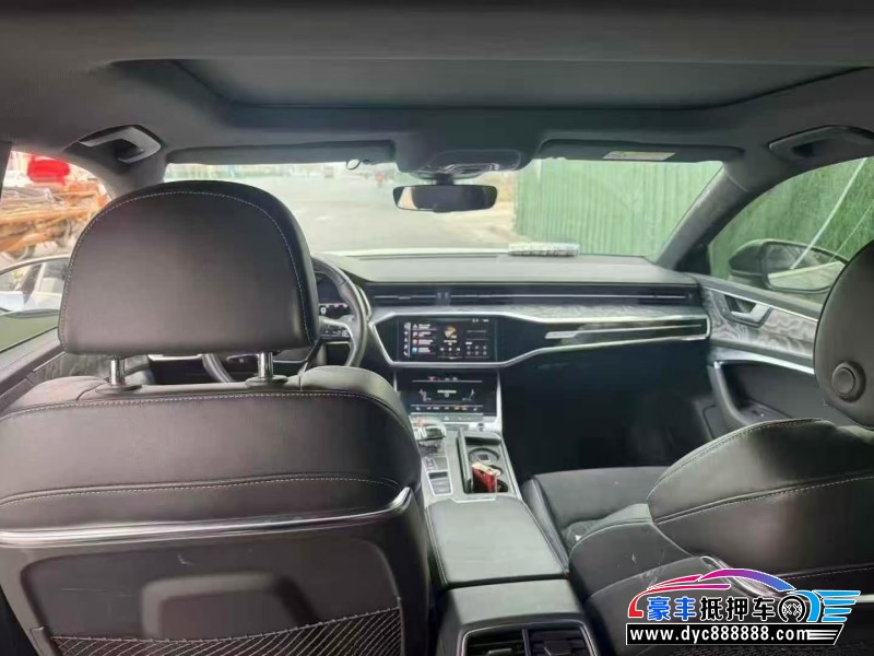 22年奥迪A7轿车抵押车出售