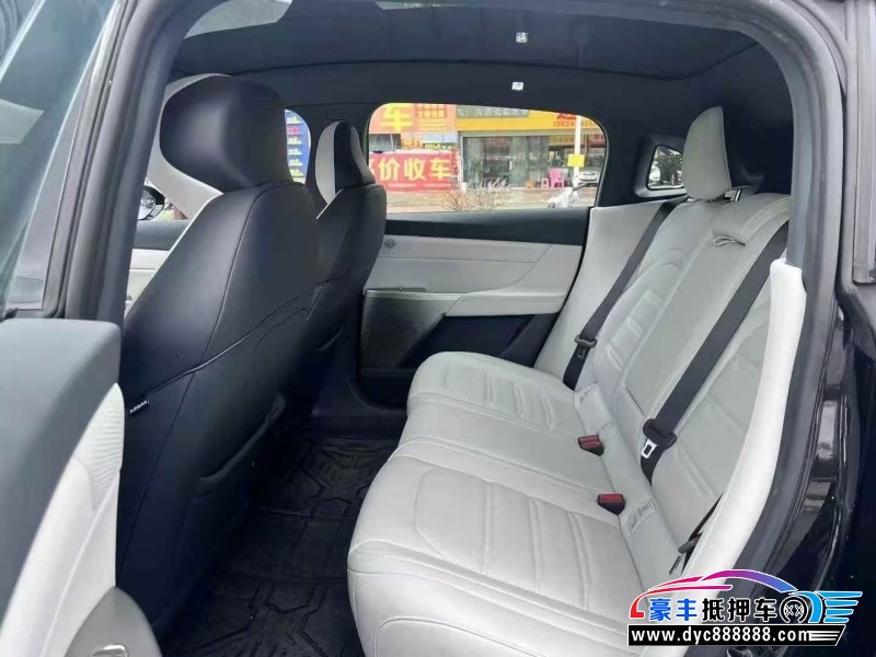 25年东风奕派007轿车抵押车出售