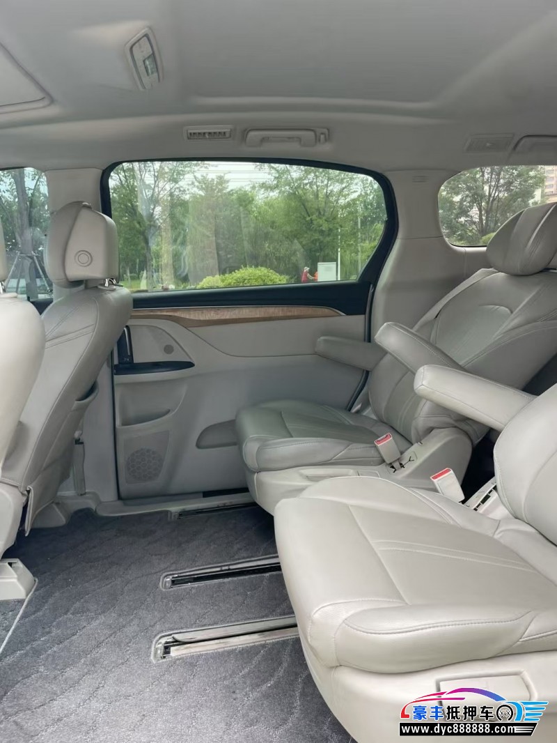 19年别克GL8轿车抵押车出售