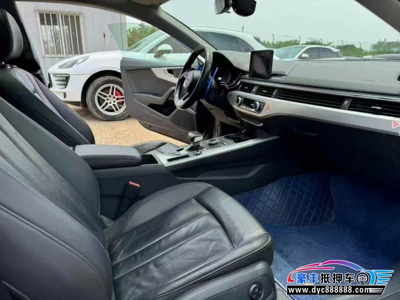 18年奥迪A5轿车抵押车出售