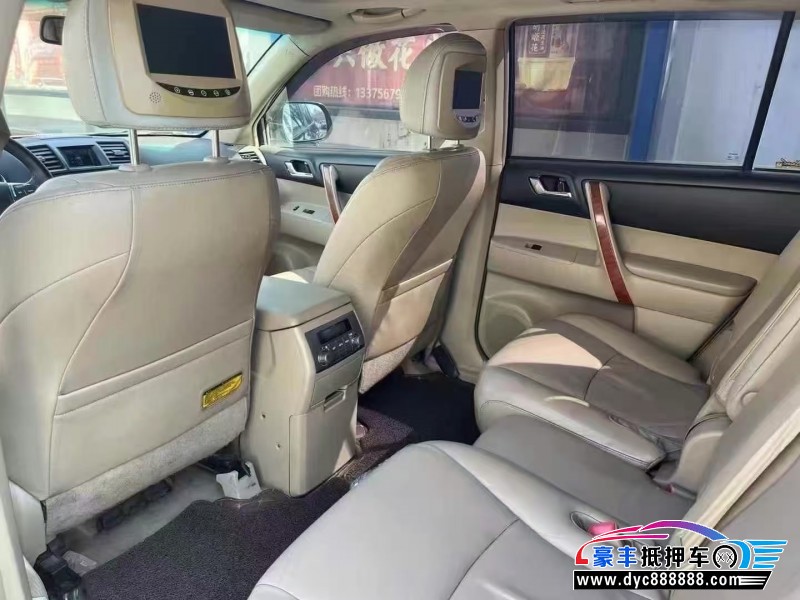 10年丰田汉兰达轿车抵押车出售