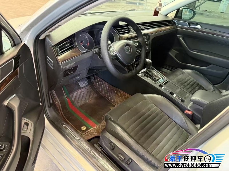 17年大众迈腾轿车抵押车出售