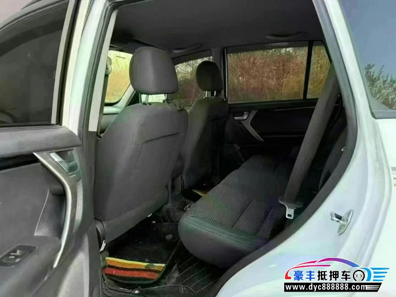 19年奇瑞瑞虎3轿车抵押车出售