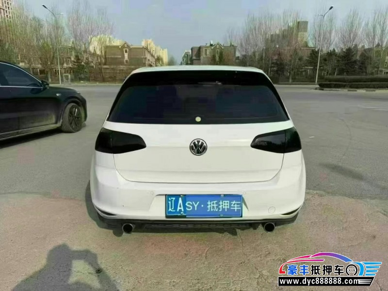 16年大众高尔夫轿车抵押车出售
