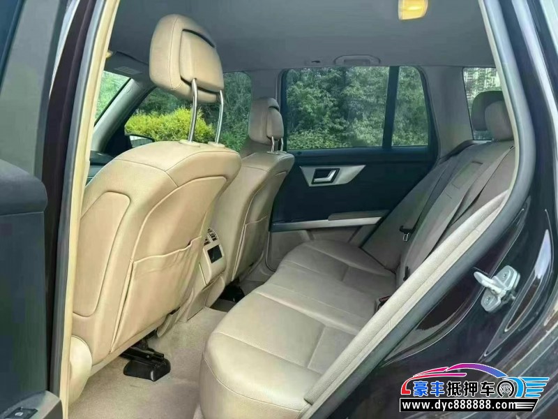 12年奔驰GLK轿车抵押车出售