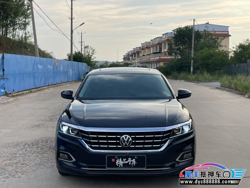 抵押车出售21年大众帕萨特轿车