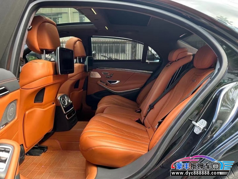 14年奔驰S轿车抵押车出售