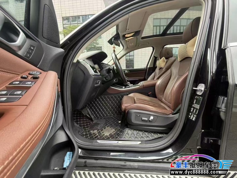 19年宝马X5轿车抵押车出售